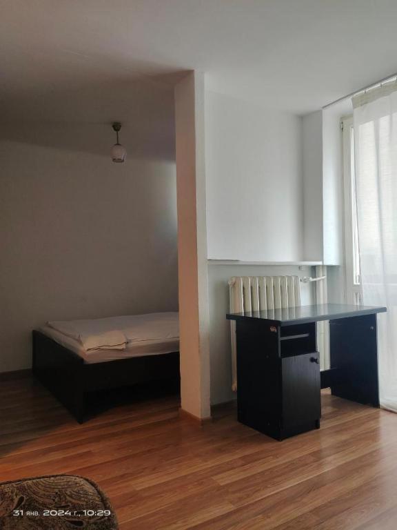 Apartament To Close *
